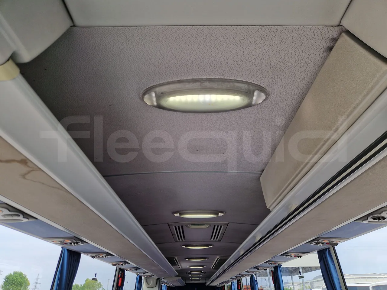 Mercedes-Benz Tourismo RHD 632 01 - EUR6 - 290kW - 12.96m - camera accessories photo