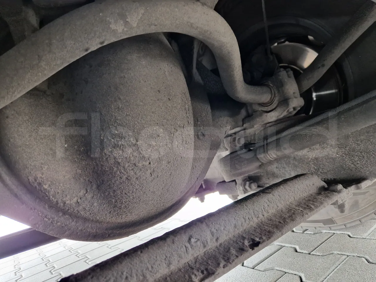 Mercedes-Benz Tourismo RHD 632 01 - EUR6 - 290kW - 12.96m - axel 2 air springs 2 right