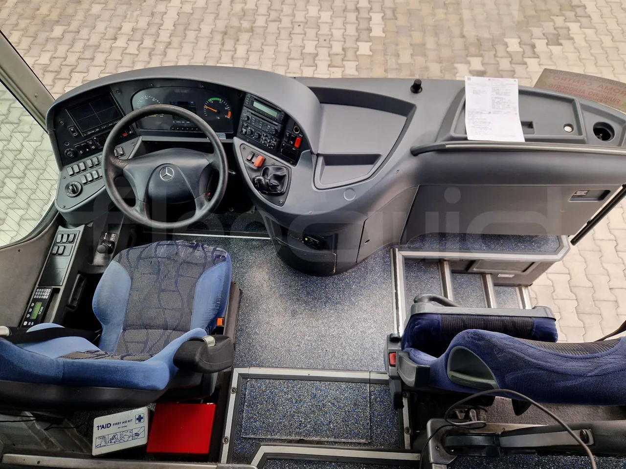 Mercedes-Benz Tourismo RHD 632 01 - EUR6 - 290kW - 12.96m - buttons panels on (mandatory for bus to scrap)