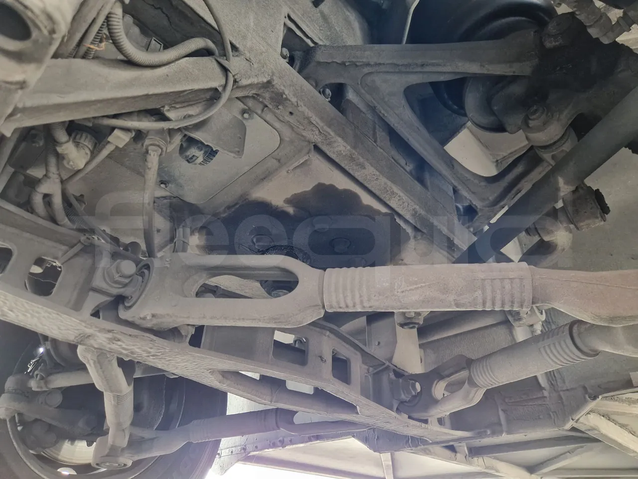 Mercedes-Benz Tourismo RHD 632 01 - EUR6 - 290kW - 12.96m - front shock absorbers right