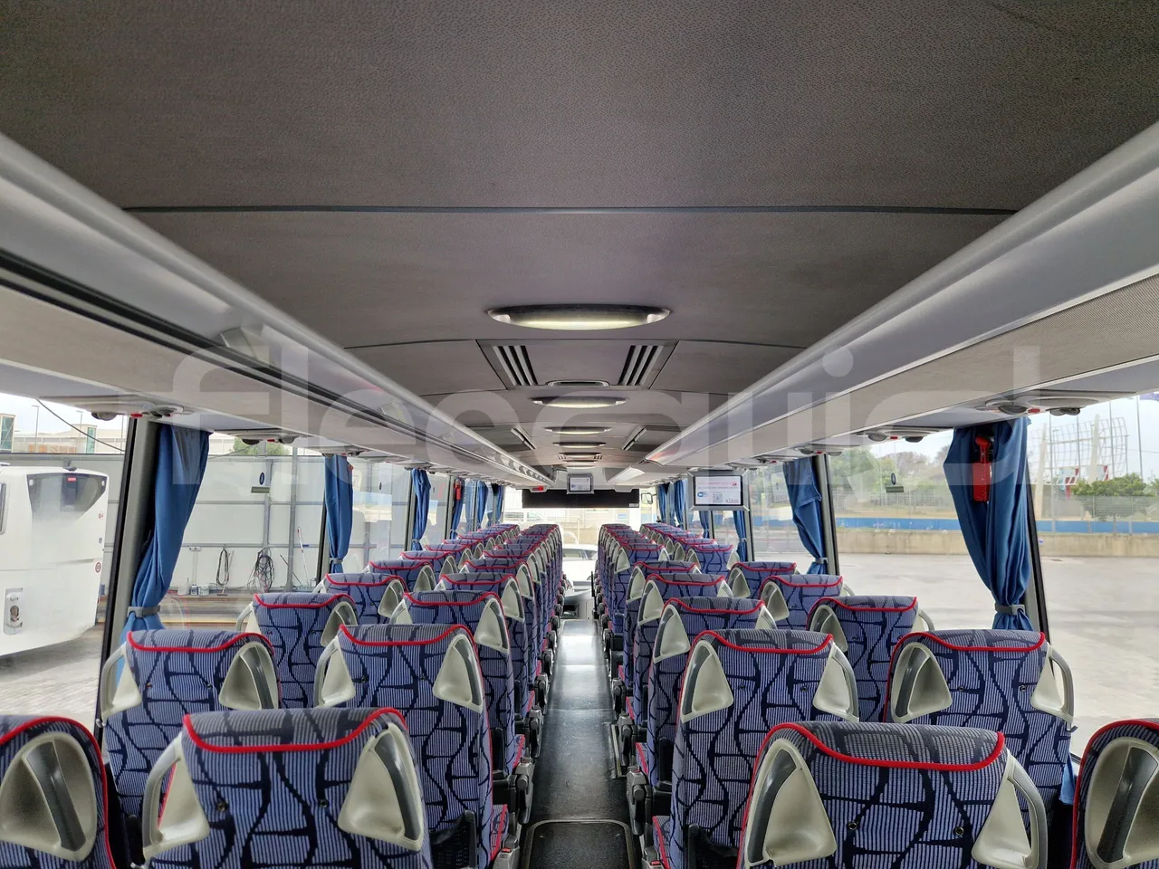 Mercedes-Benz Tourismo RHD 632 01 - EUR6 - 290kW - 12.96m - forward view all seats last row height