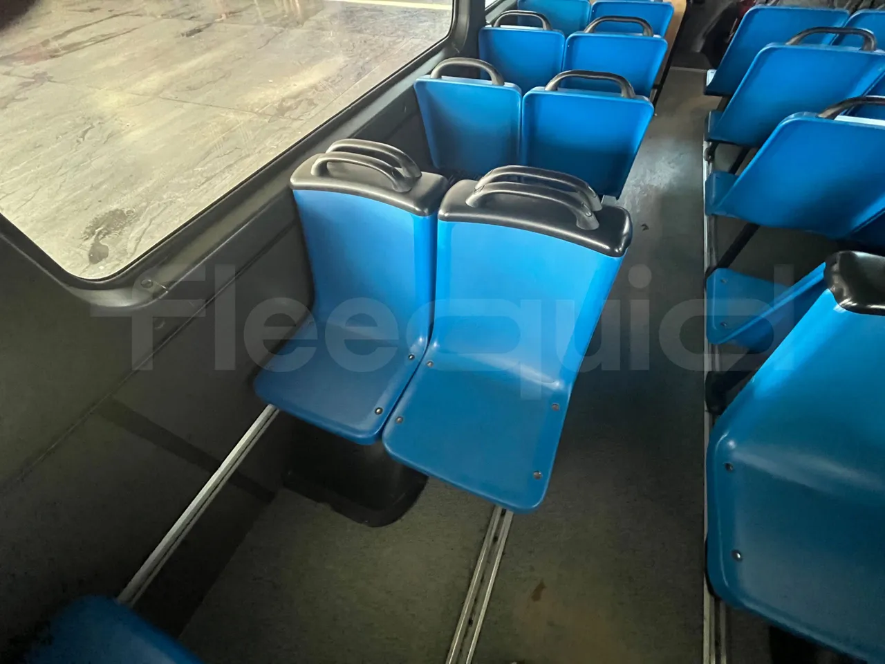 Iveco A50 A50-E4-21-B/ Euro 4 - 130 Kw - 6,948 Mt - single seat detail