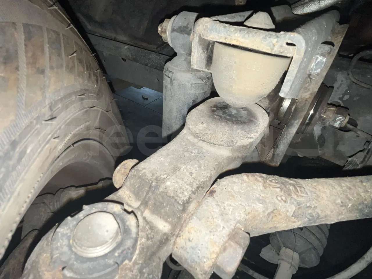 Iveco A50 A50-E4-21-B/ Euro 4 - 130 Kw - 6,948 Mt - front shock absorbers left