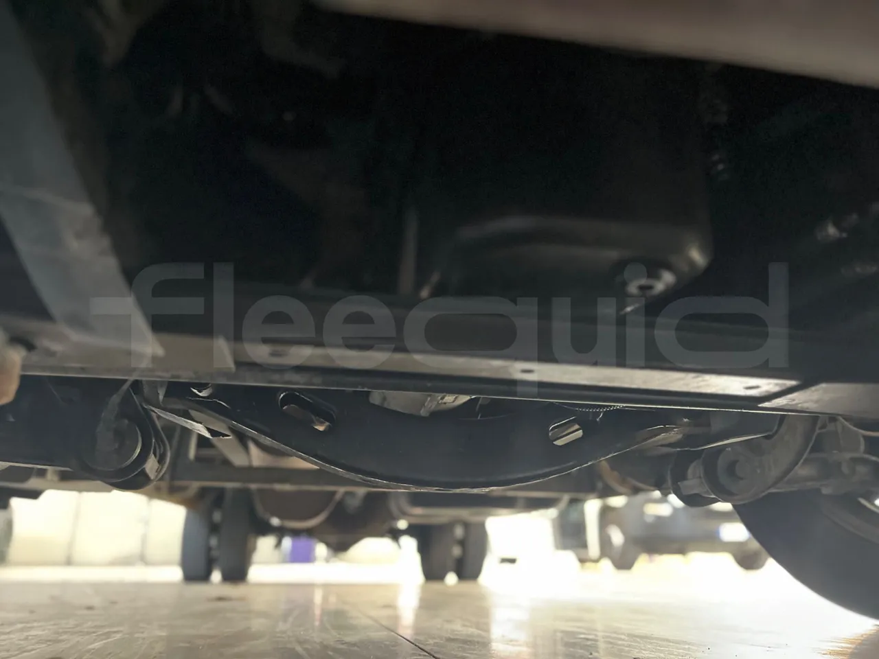 Iveco A50 A50-E4-21-B/ Euro 4 - 130 Kw - 6,948 Mt - central undercarriage photo