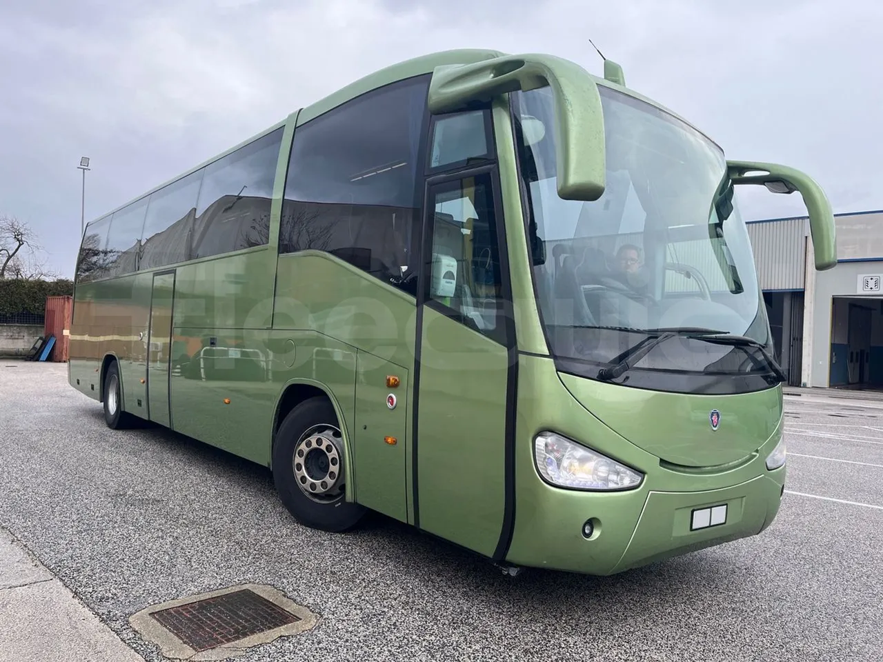 Irizar Scania K380EB - EUR4 - 279kW - 12m - 3/4 front right doors
