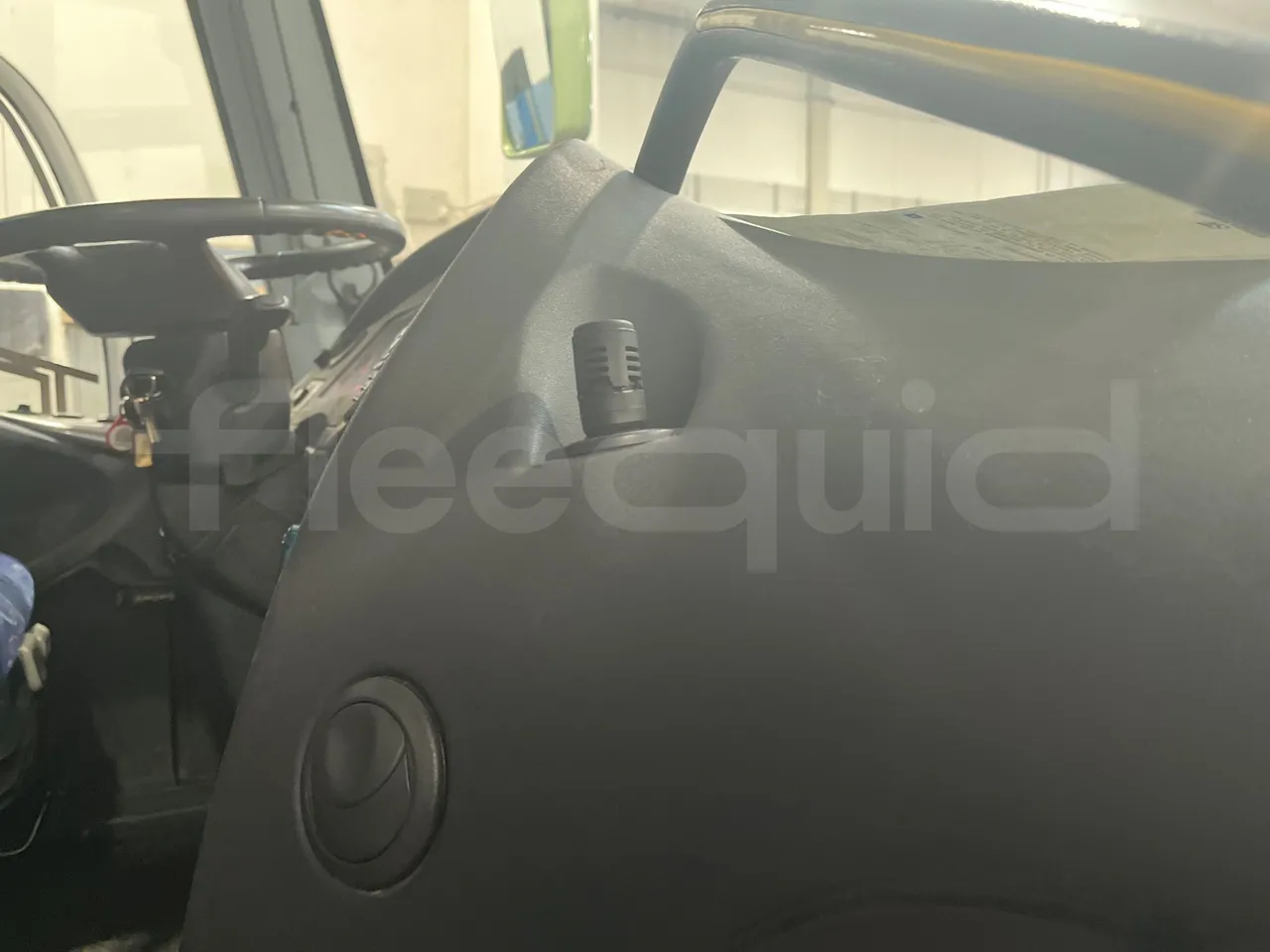 Irizar Scania K380EB - EUR4 - 279kW - 12m - hostes microphone accessories photo