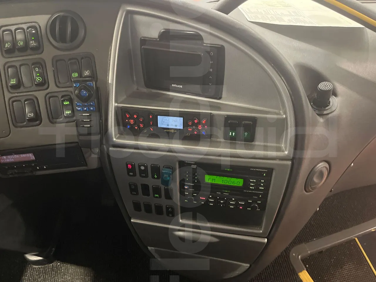 Irizar Scania K380EB - EUR4 - 279kW - 12m - radio accessories photo