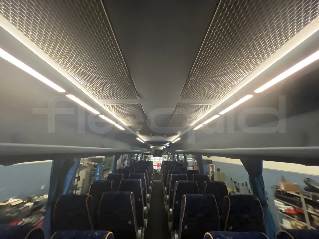 Irizar Scania K380EB - EUR4 - 279kW - 12m - overhead compartments photo