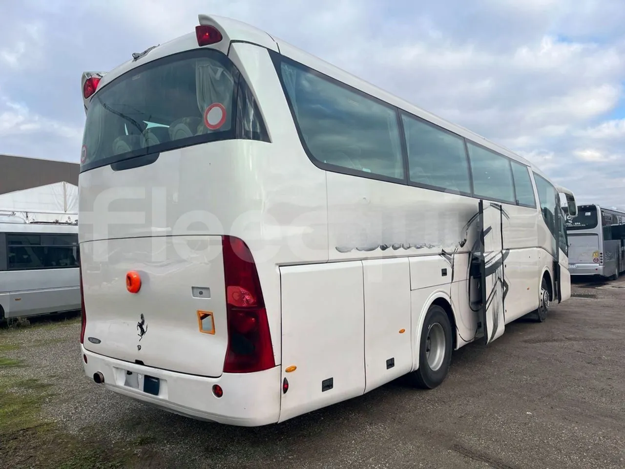 Scania Irizar K124EB / Euro 3 - 309 Kw - 12 Mt - 3/4 right rear doors open