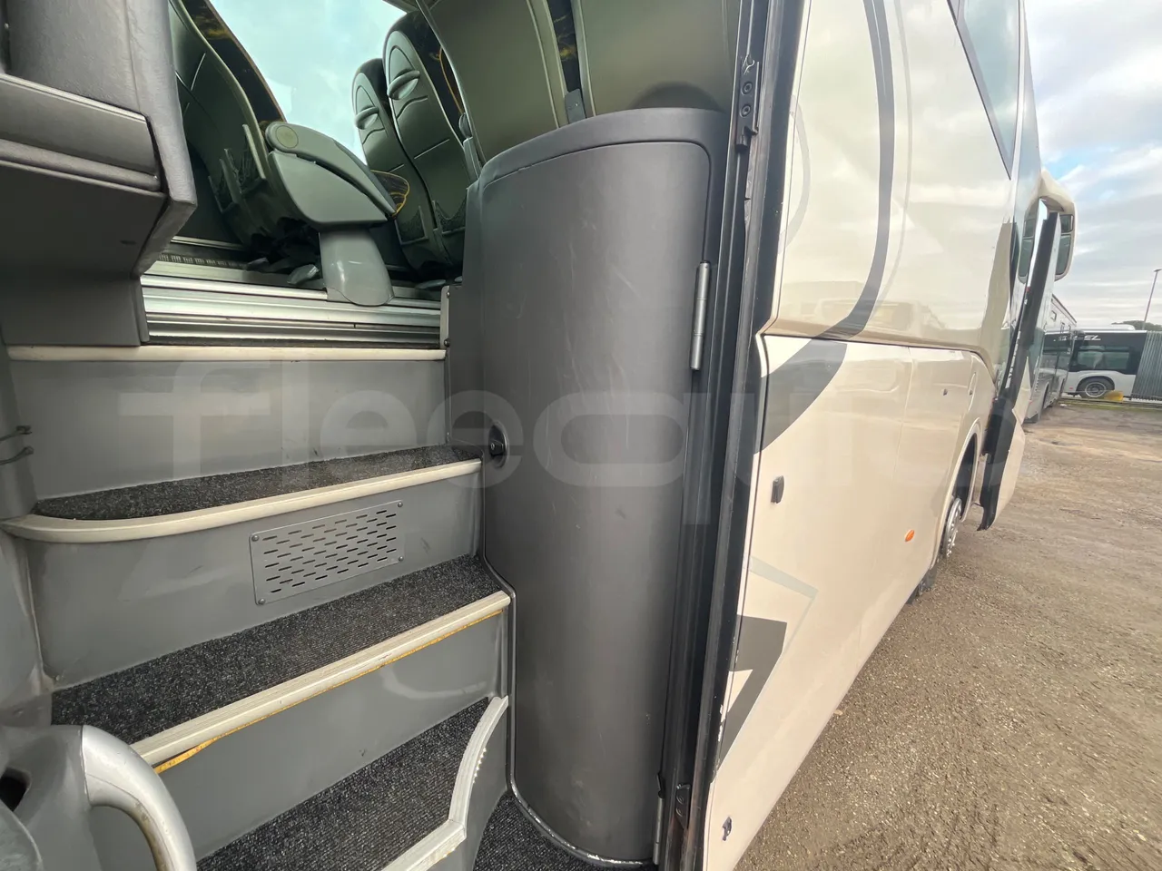 Scania Irizar K124EB / Euro 3 - 309 Kw - 12 Mt - toilette accessories photo