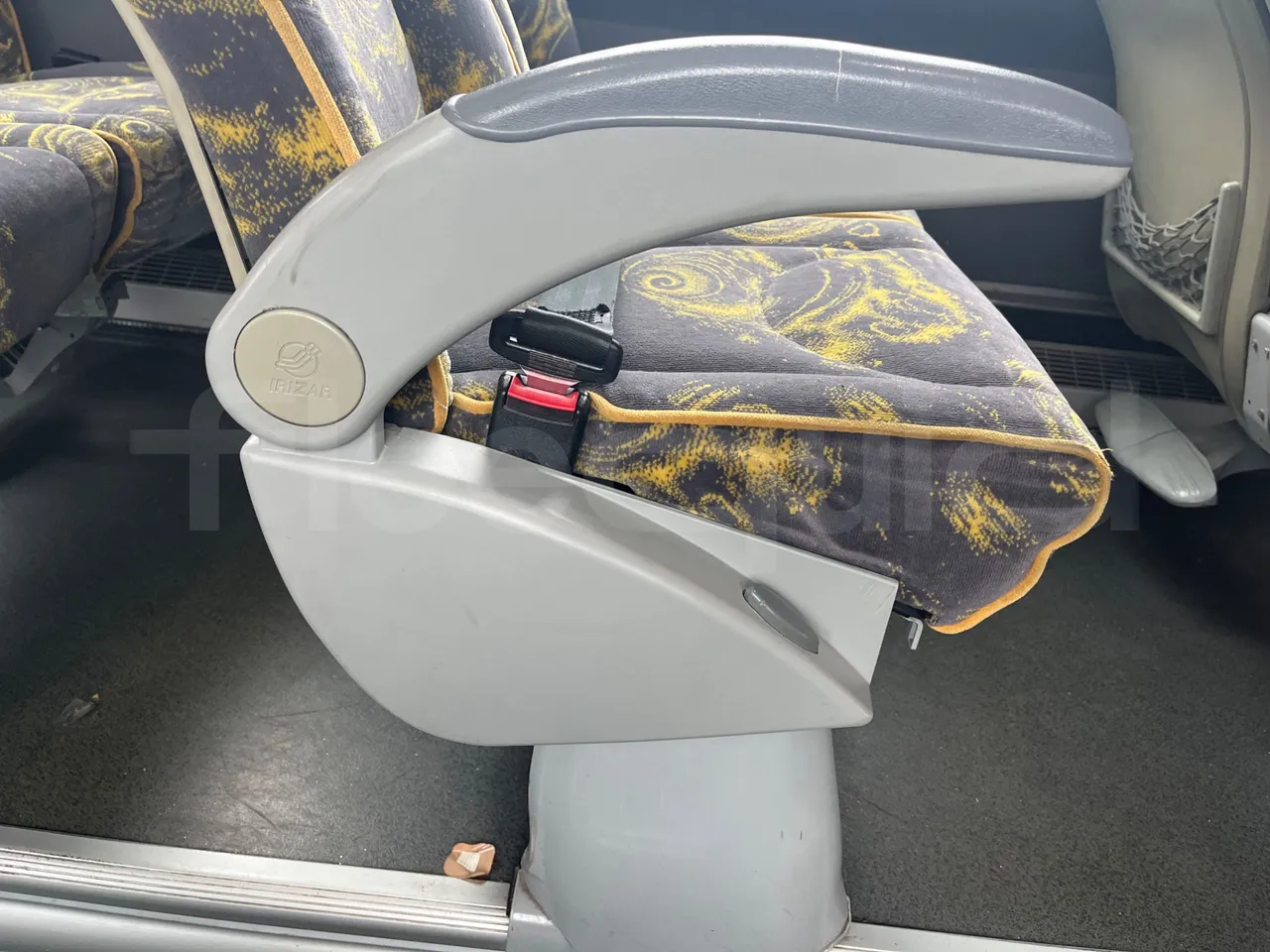 Scania Irizar K124EB / Euro 3 - 309 Kw - 12 Mt - armrest detail photo