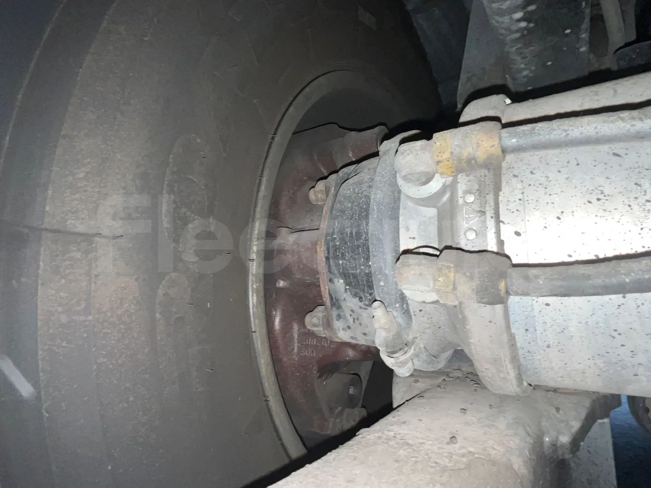 Scania Irizar K124EB / Euro 3 - 309 Kw - 12 Mt - axle 2 caliper brakes left