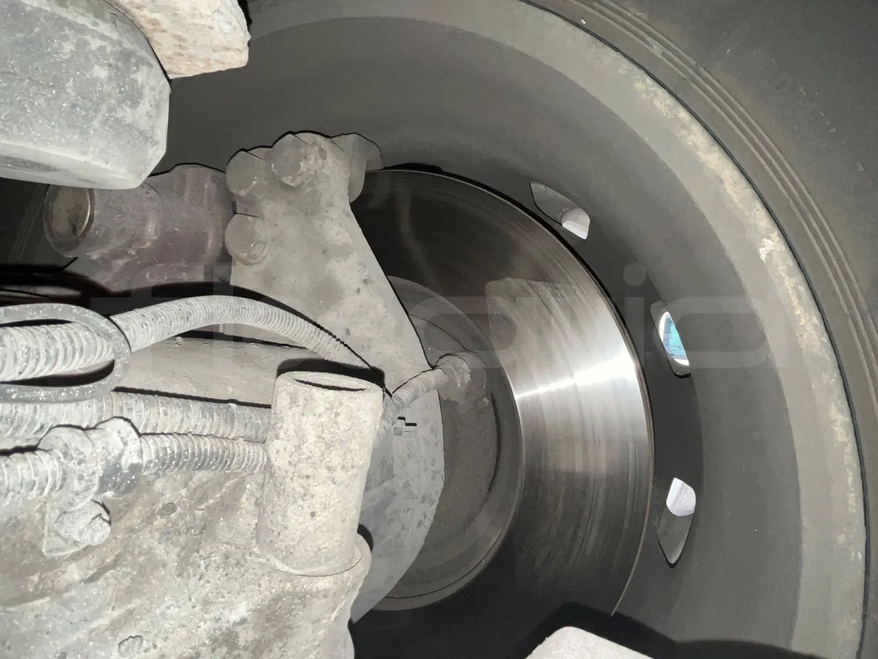 Scania Irizar K124EB / Euro 3 - 309 Kw - 12 Mt - axle 2 discs left