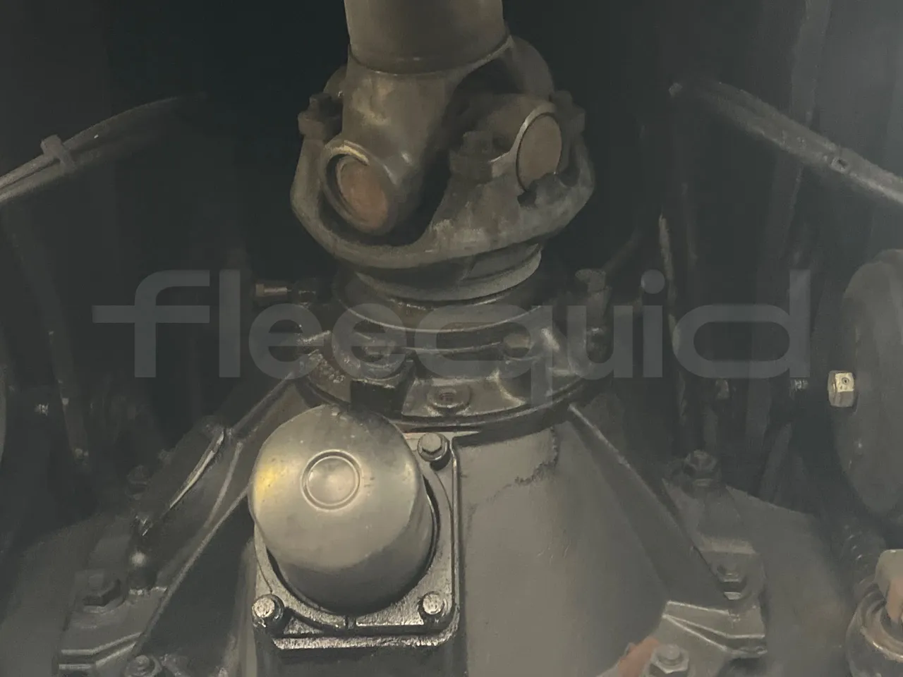 Scania Irizar K124EB / Euro 3 - 309 Kw - 12 Mt - driveshaft photo