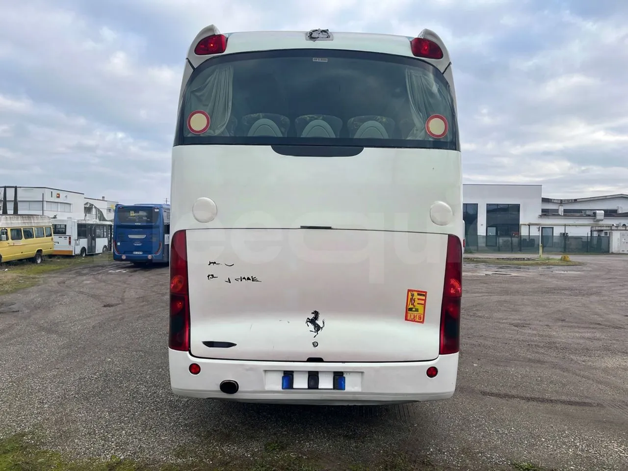 Scania Irizar K124EB / Euro 3 - 309 Kw - 12 Mt - rear hatch closed