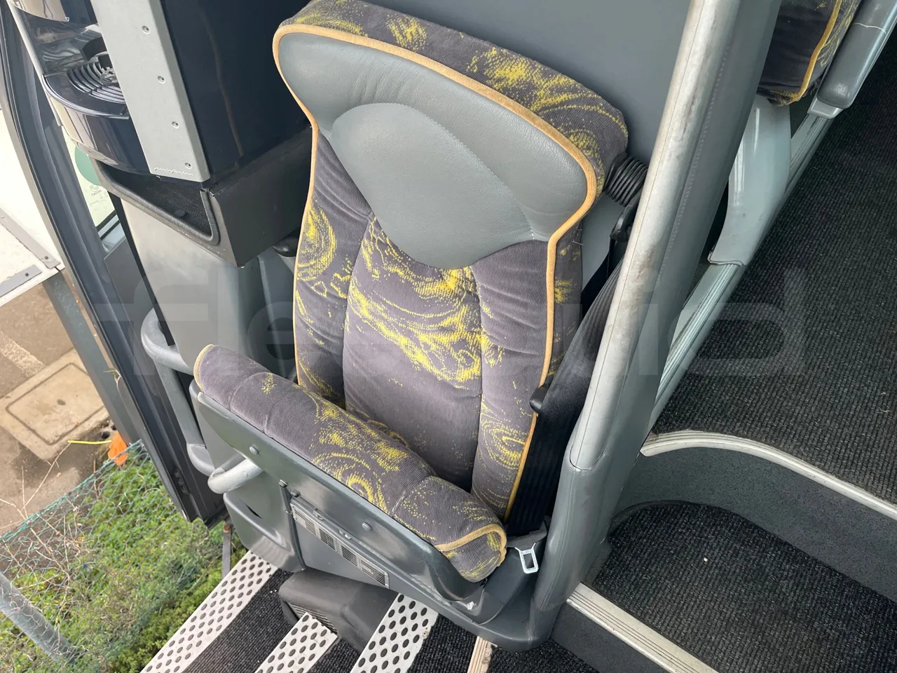 Scania Irizar K124EB / Euro 3 - 309 Kw - 12 Mt - hostess seat photo