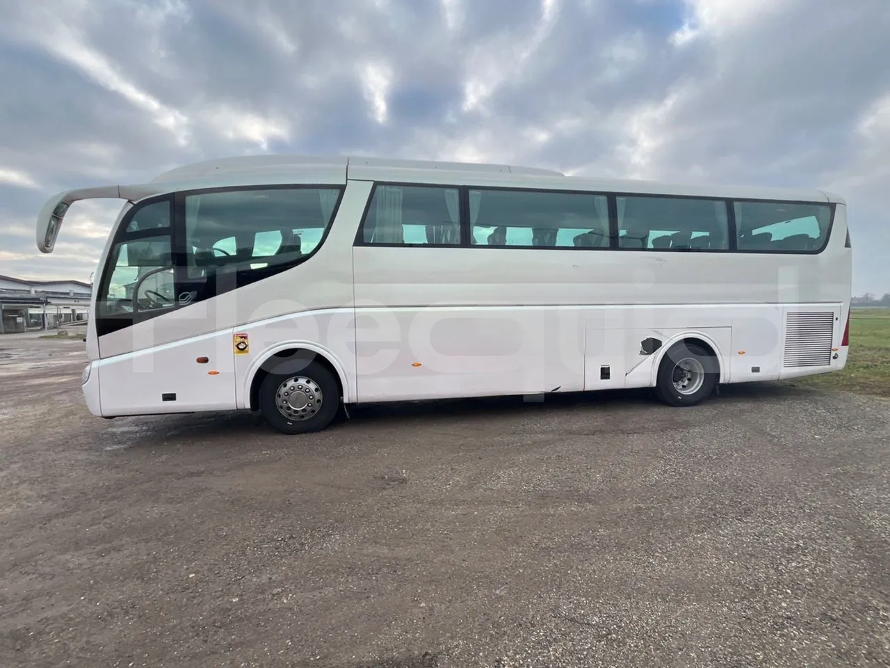 Scania Irizar K124EB / Euro 3 - 309 Kw - 12 Mt - left side photo