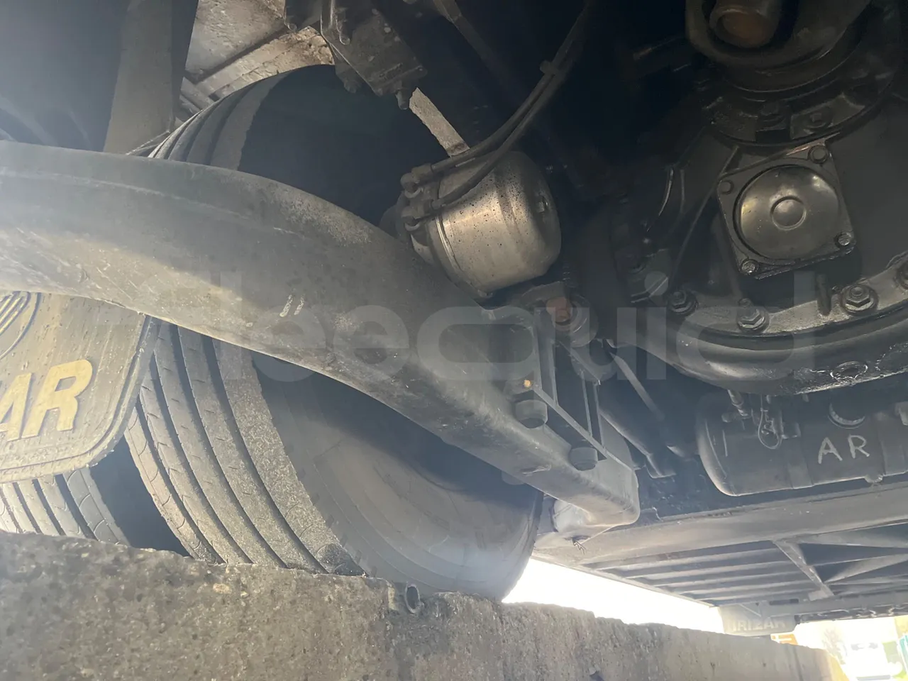 Scania Irizar K124EB / Euro 3 - 309 Kw - 12 Mt - axle 3 right side