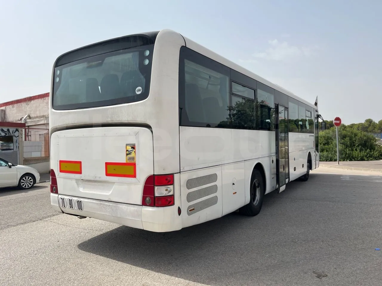 Man Lion's Intercity B.2007.46.008/ Euro 6 - 213 Kw - 12.280 Mt - 3/4 right rear doors closed
