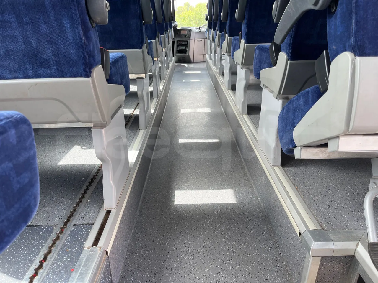 Man Lion's Intercity B.2007.46.008/ Euro 6 - 213 Kw - 12.280 Mt - seat brackets photo