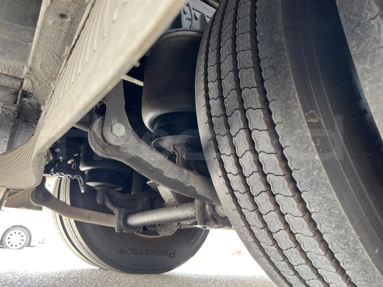 Man Lion's Intercity B.2007.46.008/ Euro 6 - 213 Kw - 12.280 Mt - axle 2 shock absorbers 2 left