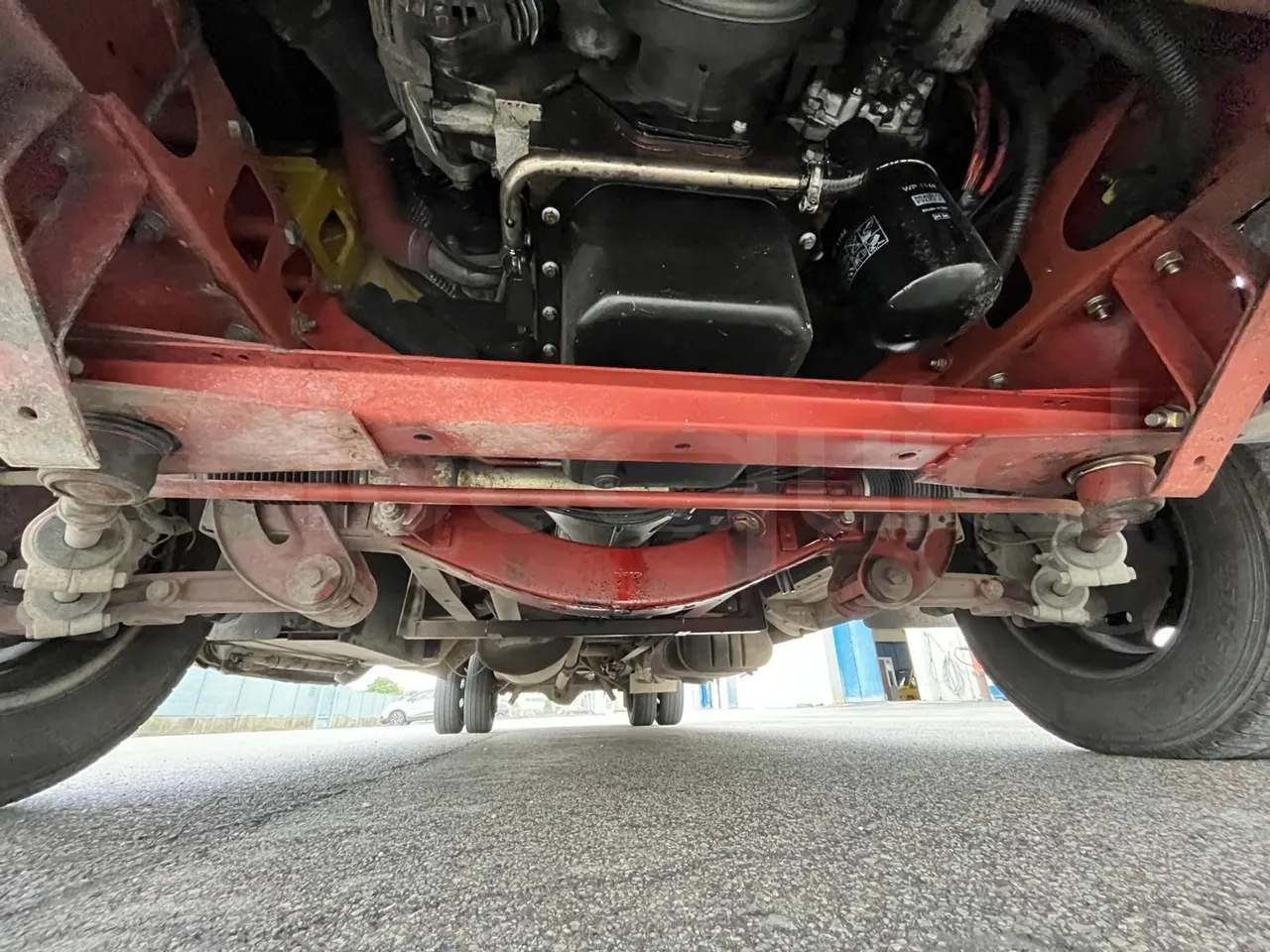 Iveco Daily A40C/26 - EUR3 - 92kW - 6.948m - axle 2 caliper brakes left