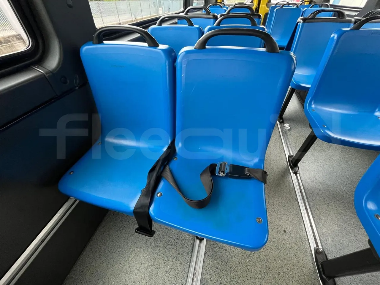Iveco Daily A40C/26 - EUR3 - 92kW - 6.948m - central seat safety belt