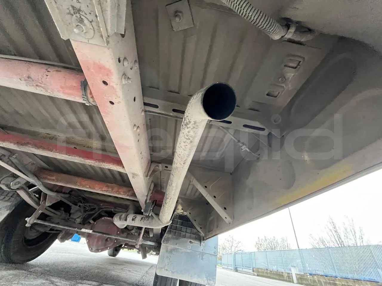 Iveco Daily A40C/26 - EUR3 - 92kW - 6.948m - front discs left