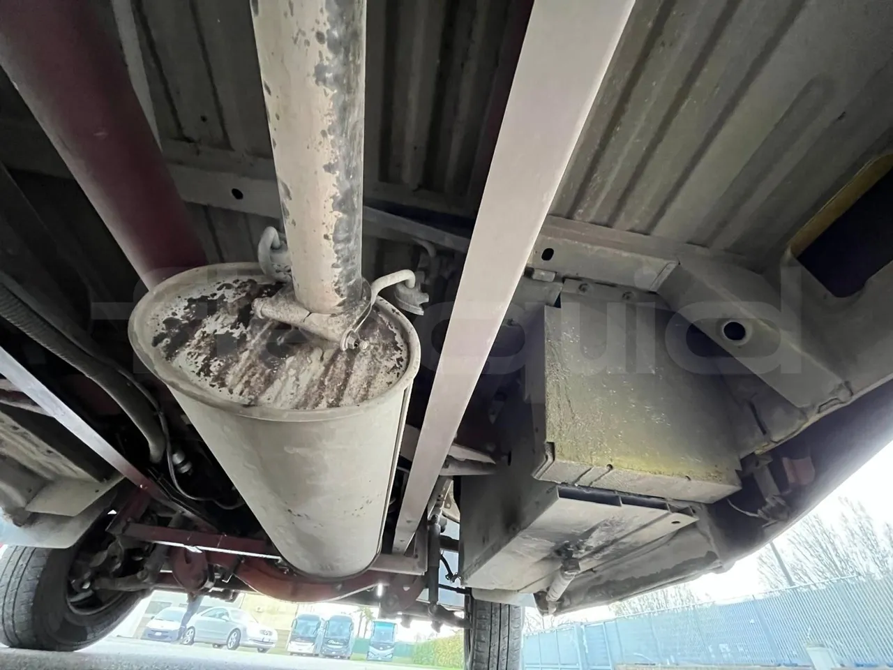 Iveco Daily A40C/26 - EUR3 - 92kW - 6.948m - axle 2 shock absorbers 1 right