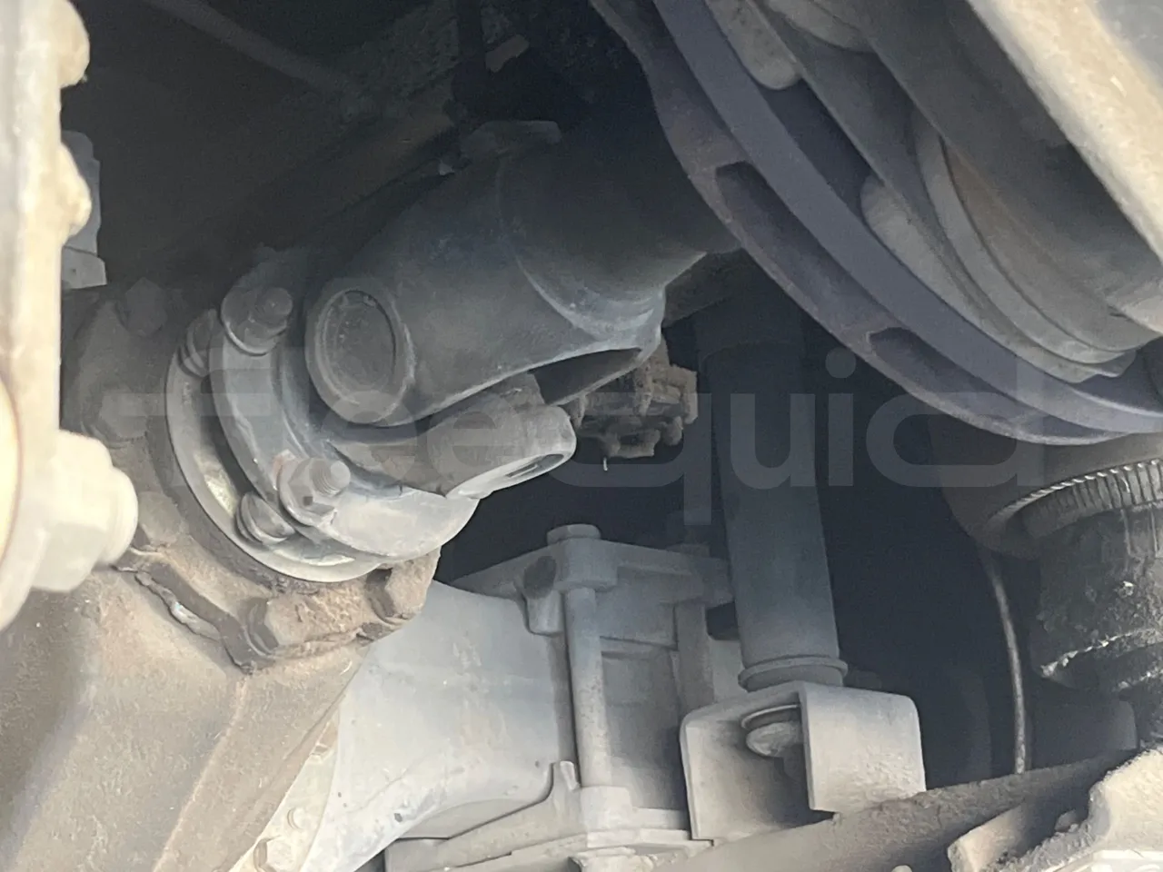 King Long XMQ6900 XMQ6900/ Euro 6 - 204 Kw - 8,995 Mt - driveshaft photo