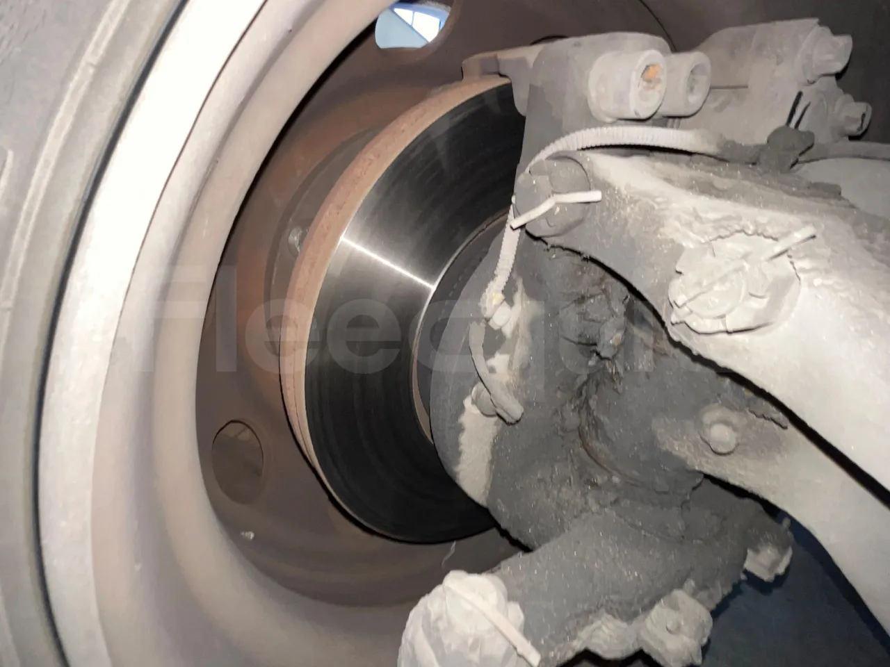 King Long XMQ6900 XMQ6900/ Euro 6 - 204 Kw - 8,995 Mt - front discs left