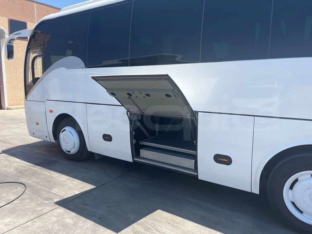 King Long XMQ6900 XMQ6900/ Euro 6 - 204 Kw - 8,995 Mt - luggage rack photo