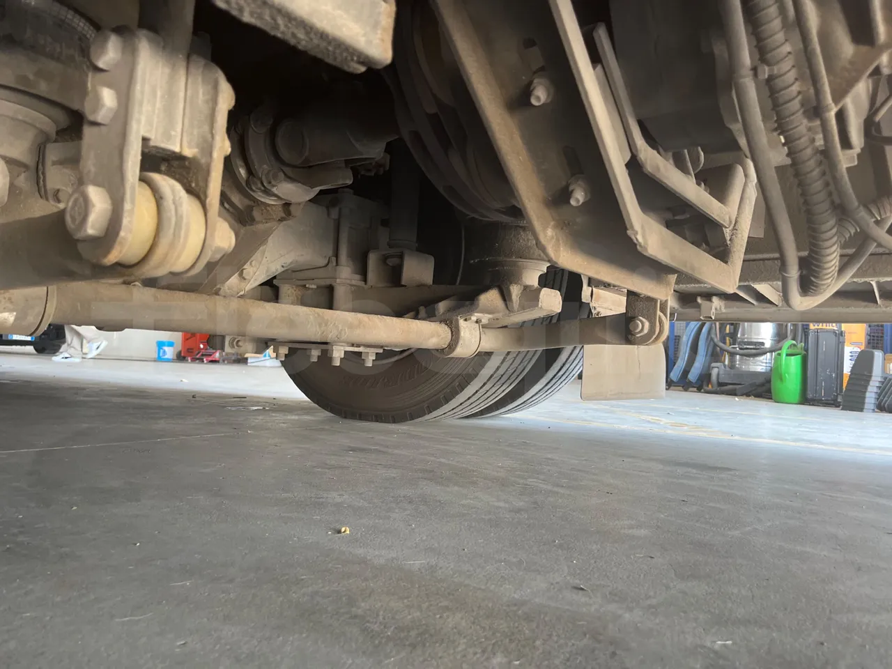 King Long XMQ6900 XMQ6900/ Euro 6 - 204 Kw - 8,995 Mt - axle 3 left side
