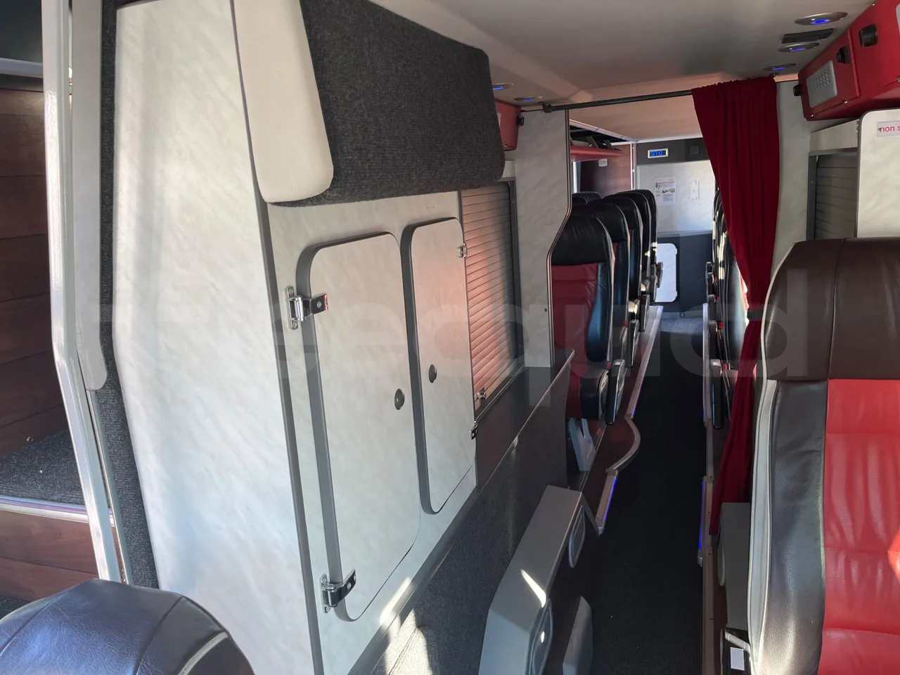 Van Hool Astromega TDX27 - EUR6 - 375kW - 14.105m - hostes microphone accessories photo