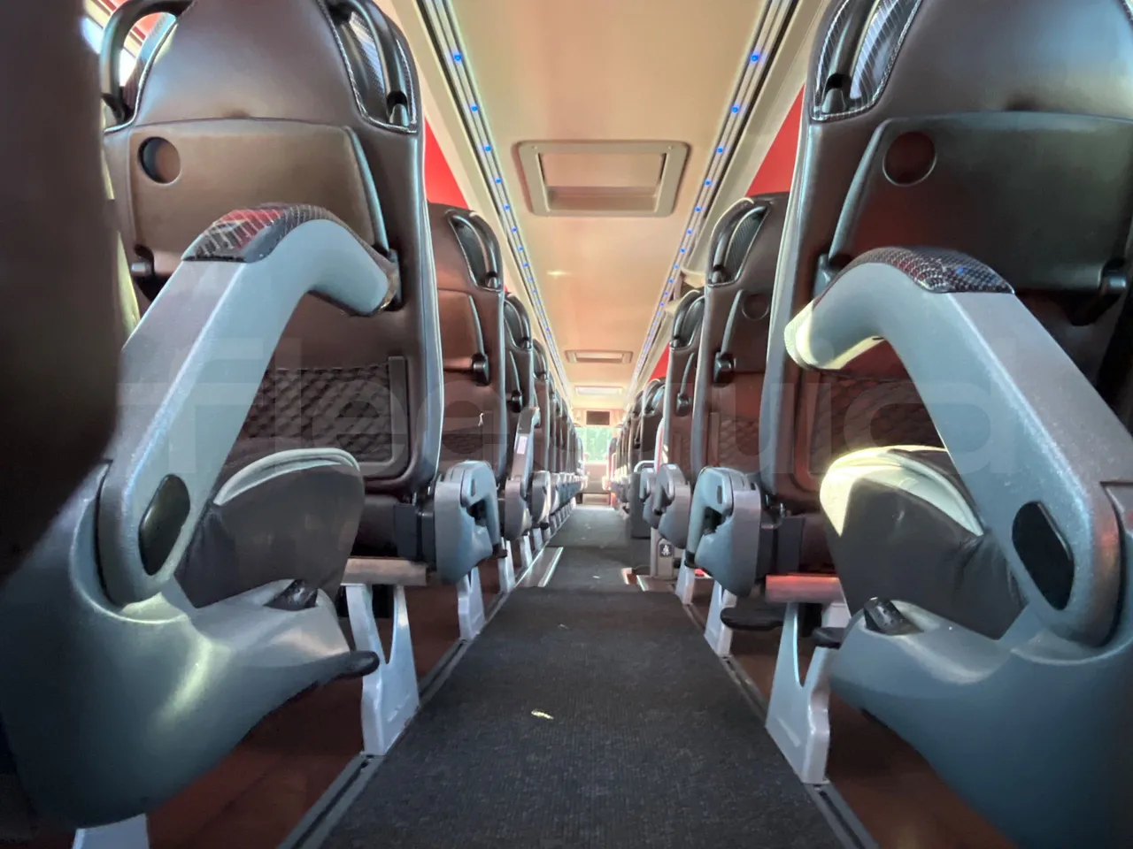 Van Hool Astromega TDX27 - EUR6 - 375kW - 14.105m - seat brackets photo