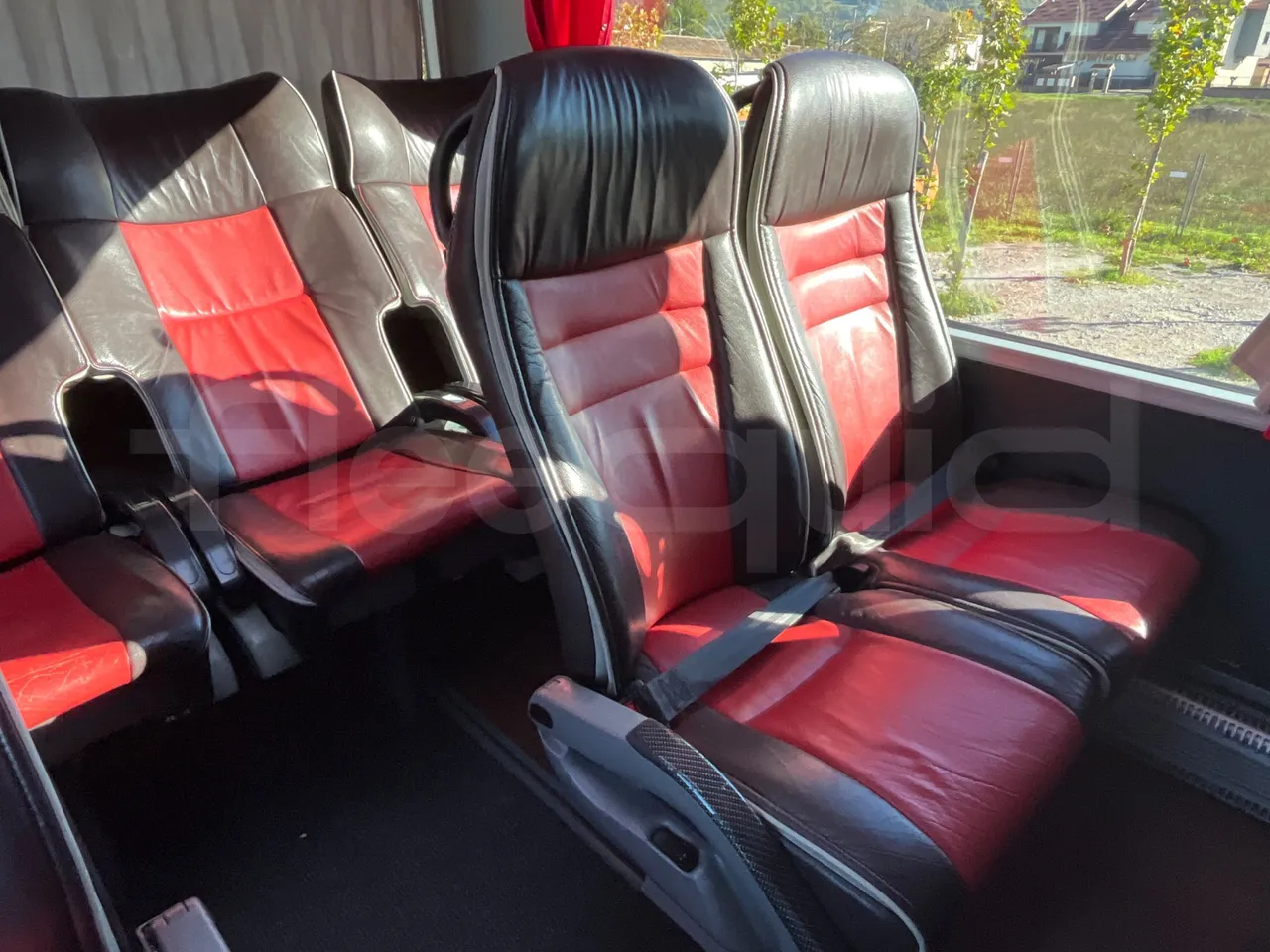 Van Hool Astromega TDX27 - EUR6 - 375kW - 14.105m - central seat safety belt