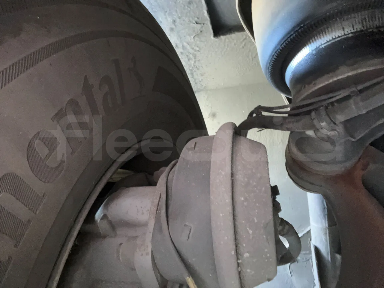 Van Hool Astromega TDX27 - EUR6 - 375kW - 14.105m - front brake calipers right