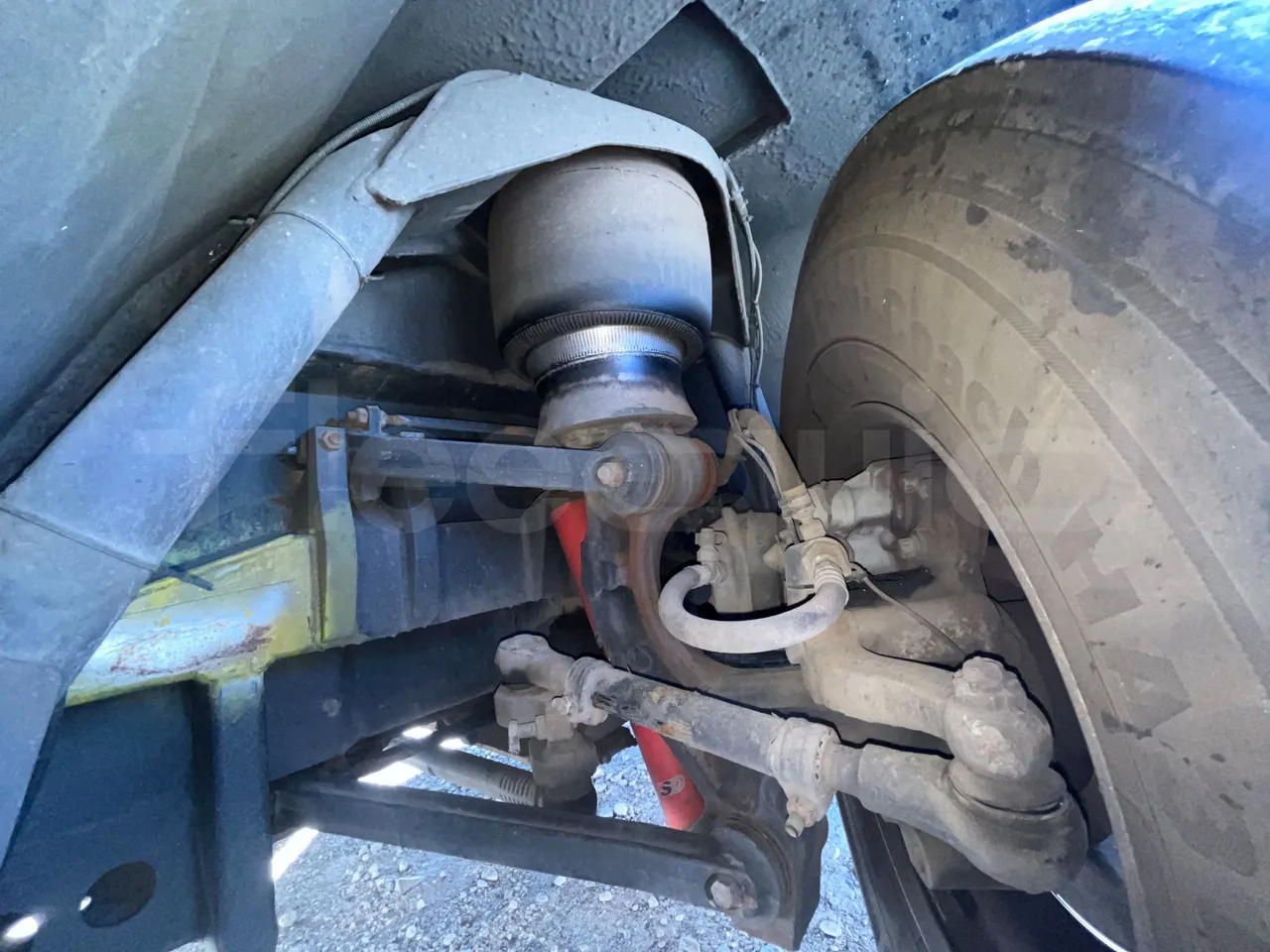 Van Hool Astromega TDX27 - EUR6 - 375kW - 14.105m - front shock absorbers right