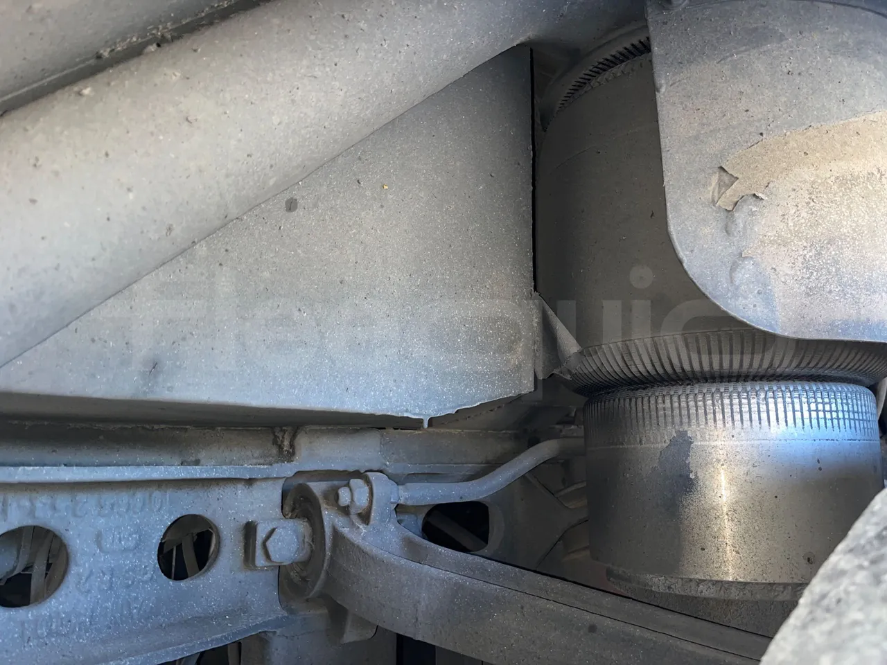 Van Hool Astromega TDX27 - EUR6 - 375kW - 14.105m - axle 3 air springs 1 left