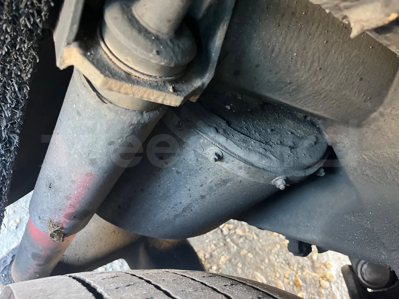 Van Hool Astromega TDX27 - EUR6 - 375kW - 14.105m - axle 2 shock absorbers 2 left