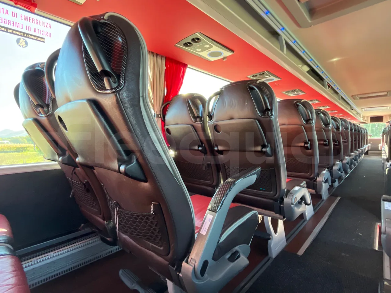 Van Hool Astromega TDX27 - EUR6 - 375kW - 14.105m - turntable internal (18m)