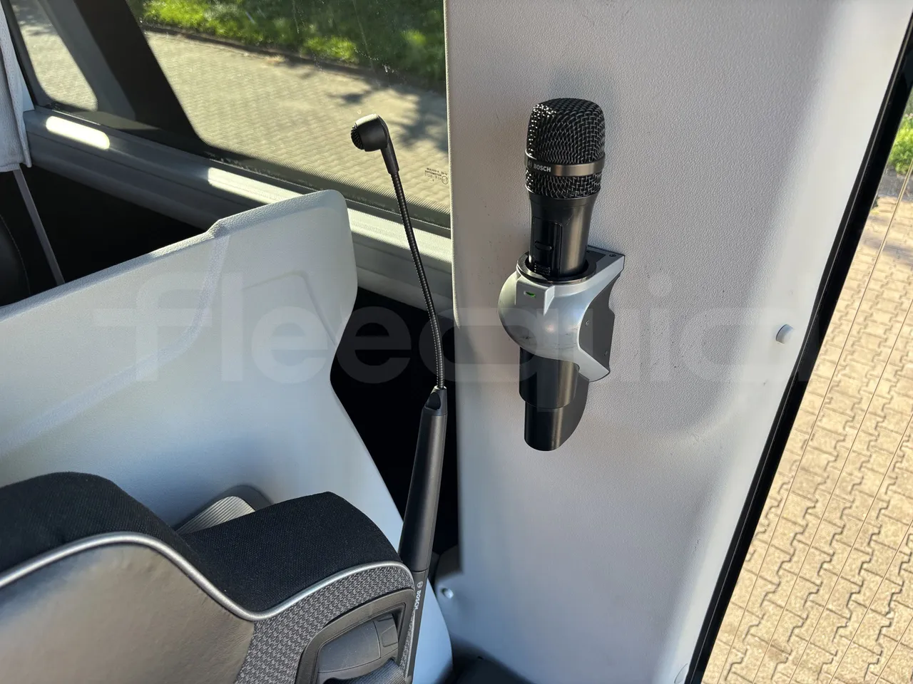 Man Lion's Coach - Driver Microphone