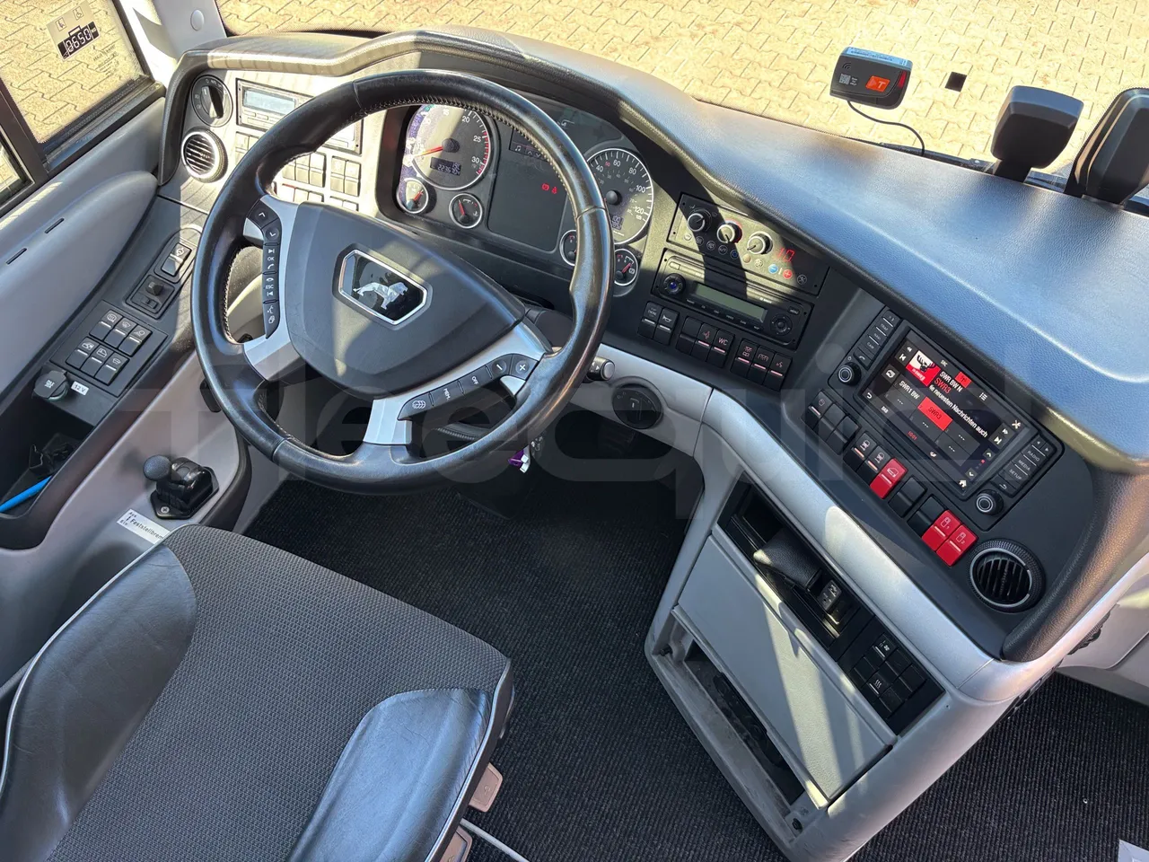 Man Lion's Coach - Complete Driver's Dashboard