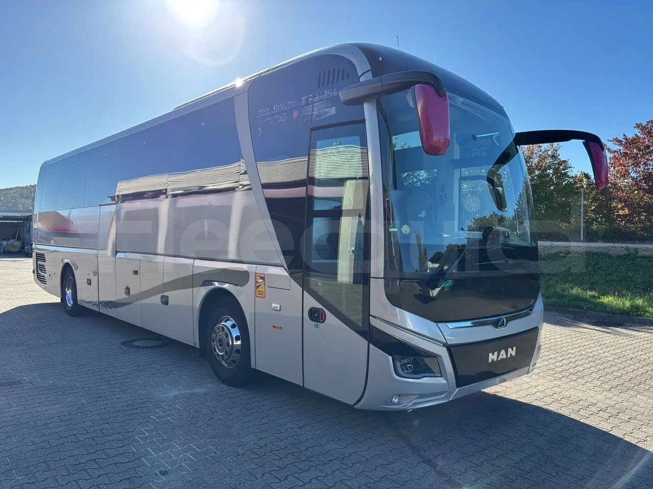 Man Lion's Coach - Base cover photo