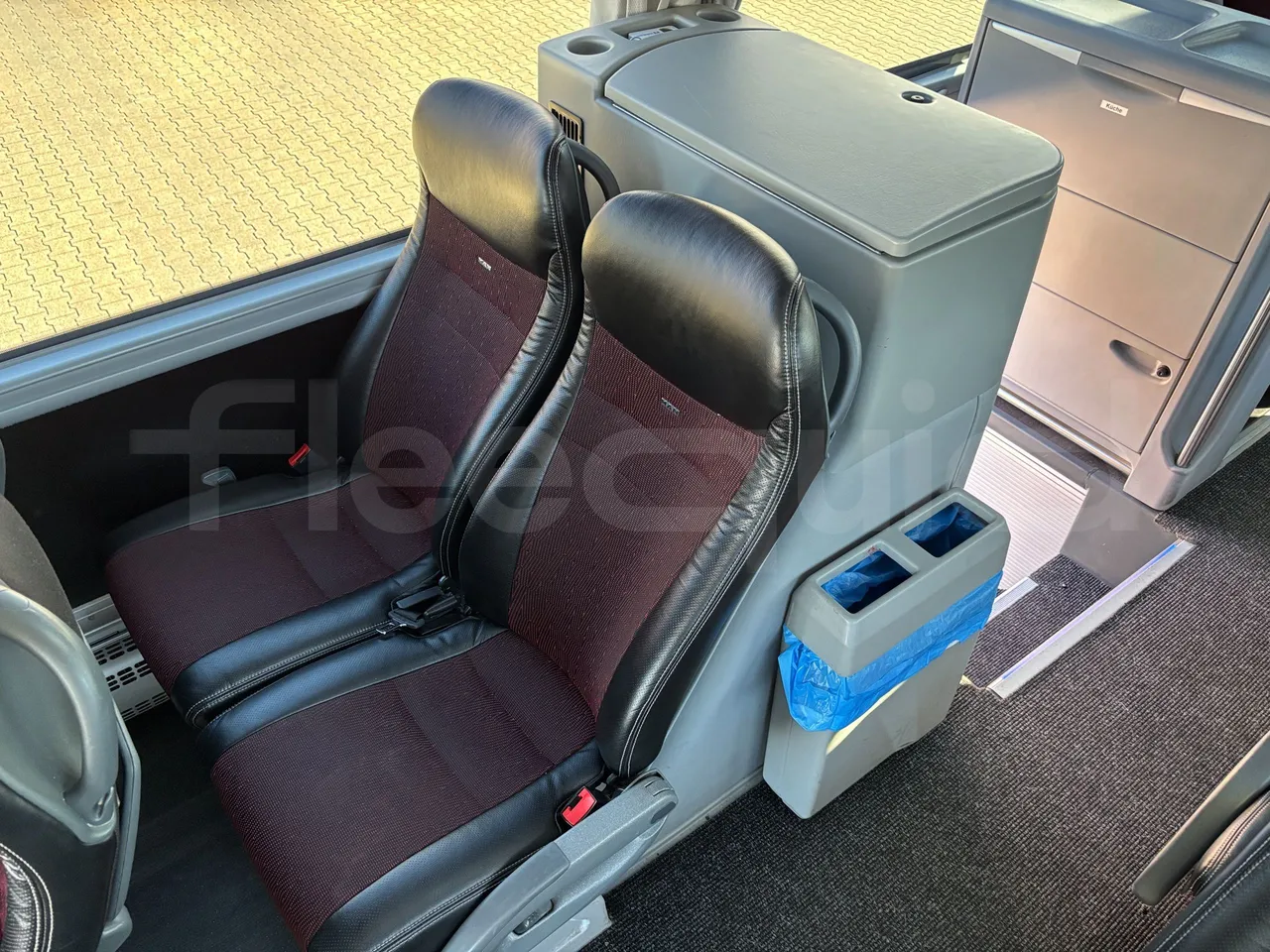 Man Lion's Coach - Seats