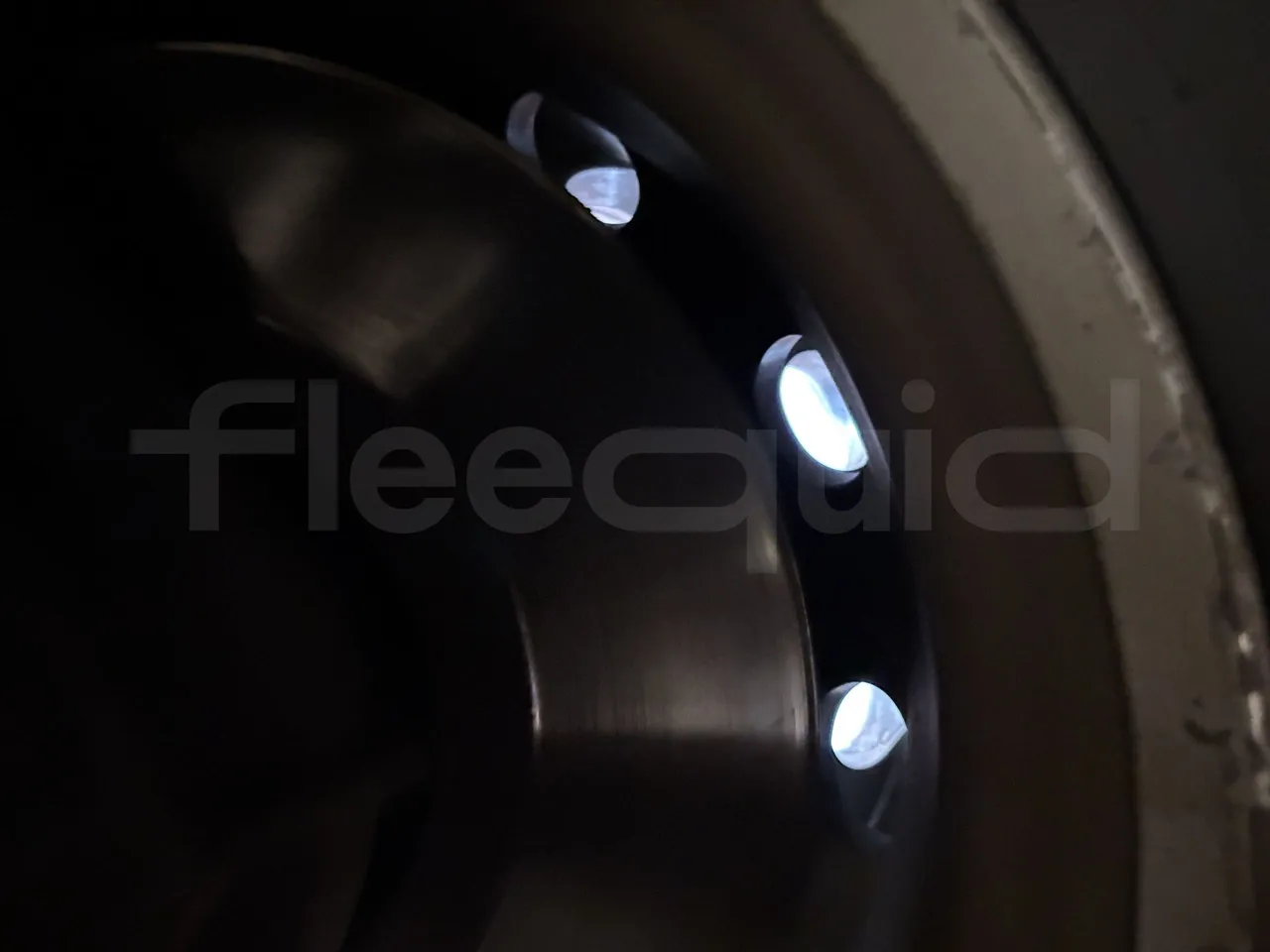 Man Lion's Coach - Second Axle Discs Right Side