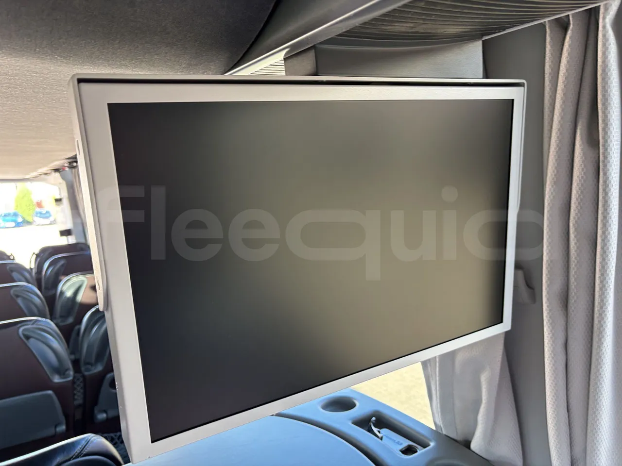 Man Lion's Coach - Monitor