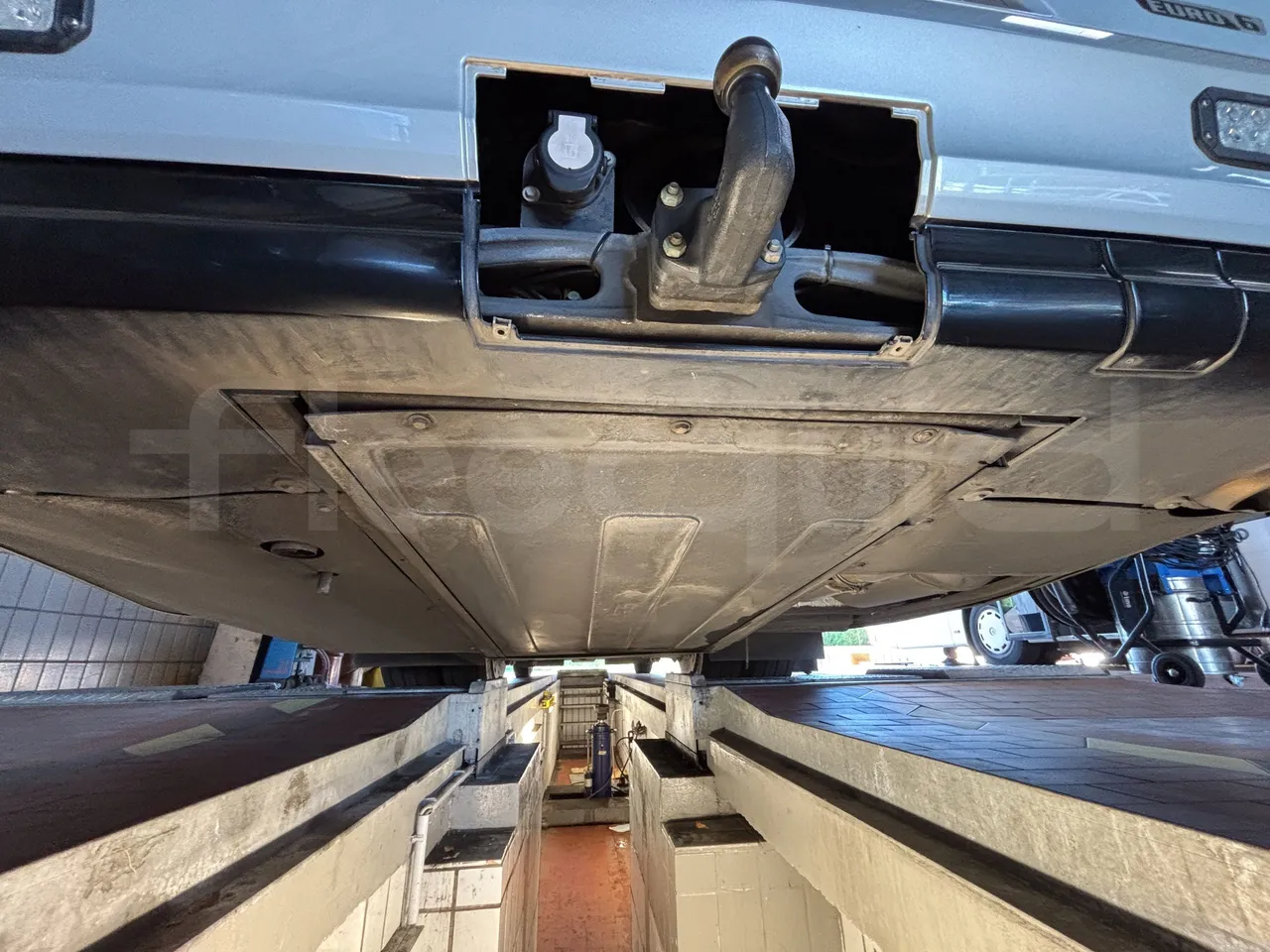 Man Lion's Coach - Rear Undercarriage