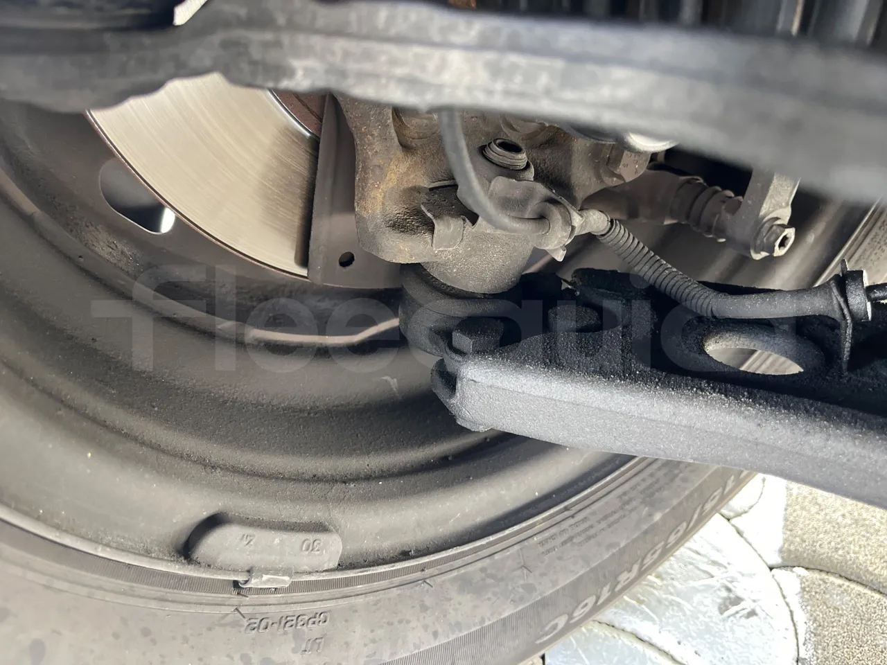 Opel Vivaro - B X83 -EUR6 -85kW -5.399m - front discs left