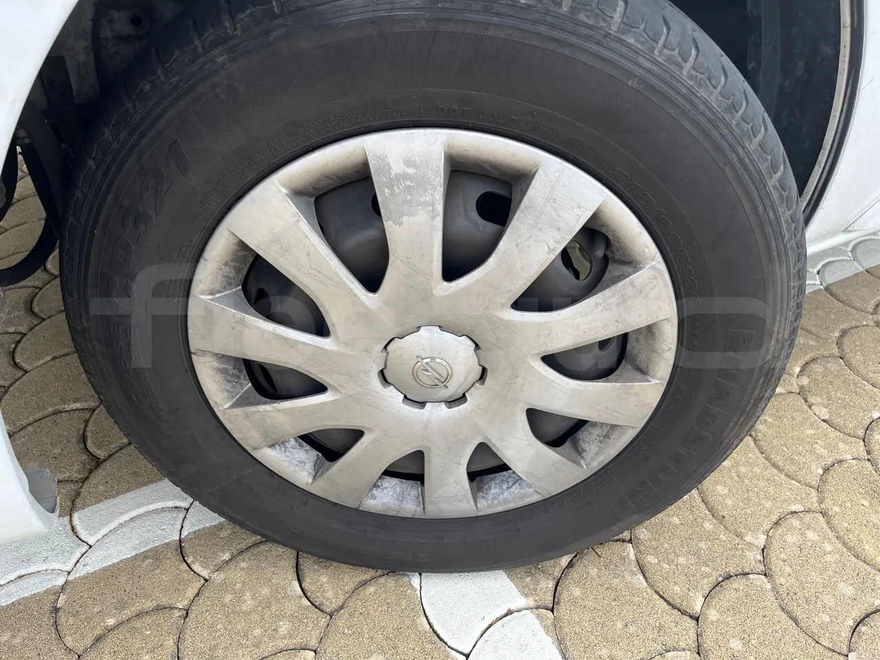 Opel Vivaro - B X83 -EUR6 -85kW -5.399m - front left tire measurements